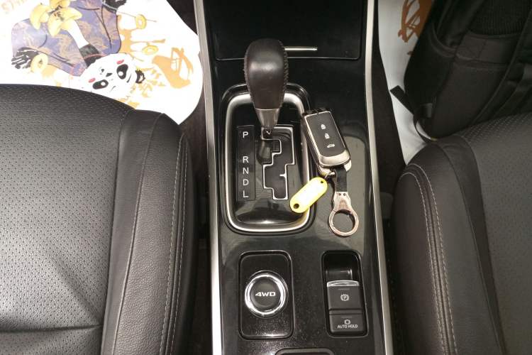 Used Mitsubishi Outlander 2018 2.4L 4x4 Elite Edition 5 Seats Gear Lever