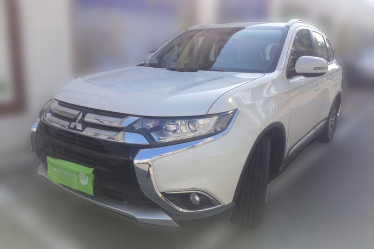 Used Mitsubishi Outlander 2018 2.0L Two-Wheel Drive Glory Edition 5 Seats Guazi used car, China used car export, Used car for sale, Used  cars, Cheapest cars for sale