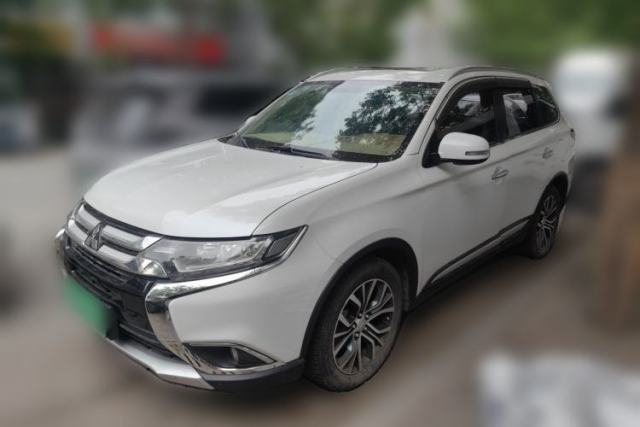 Used Mitsubishi Outlander 2018 2.4L 4x4 Luxury Edition 7-Seater