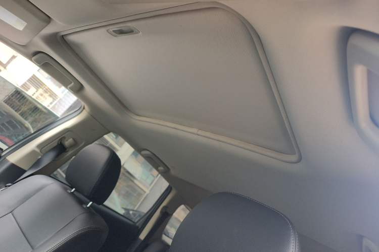 Used Mitsubishi Outlander 2018 2.4L 4x4 Elite Edition 5 Seats Headliner