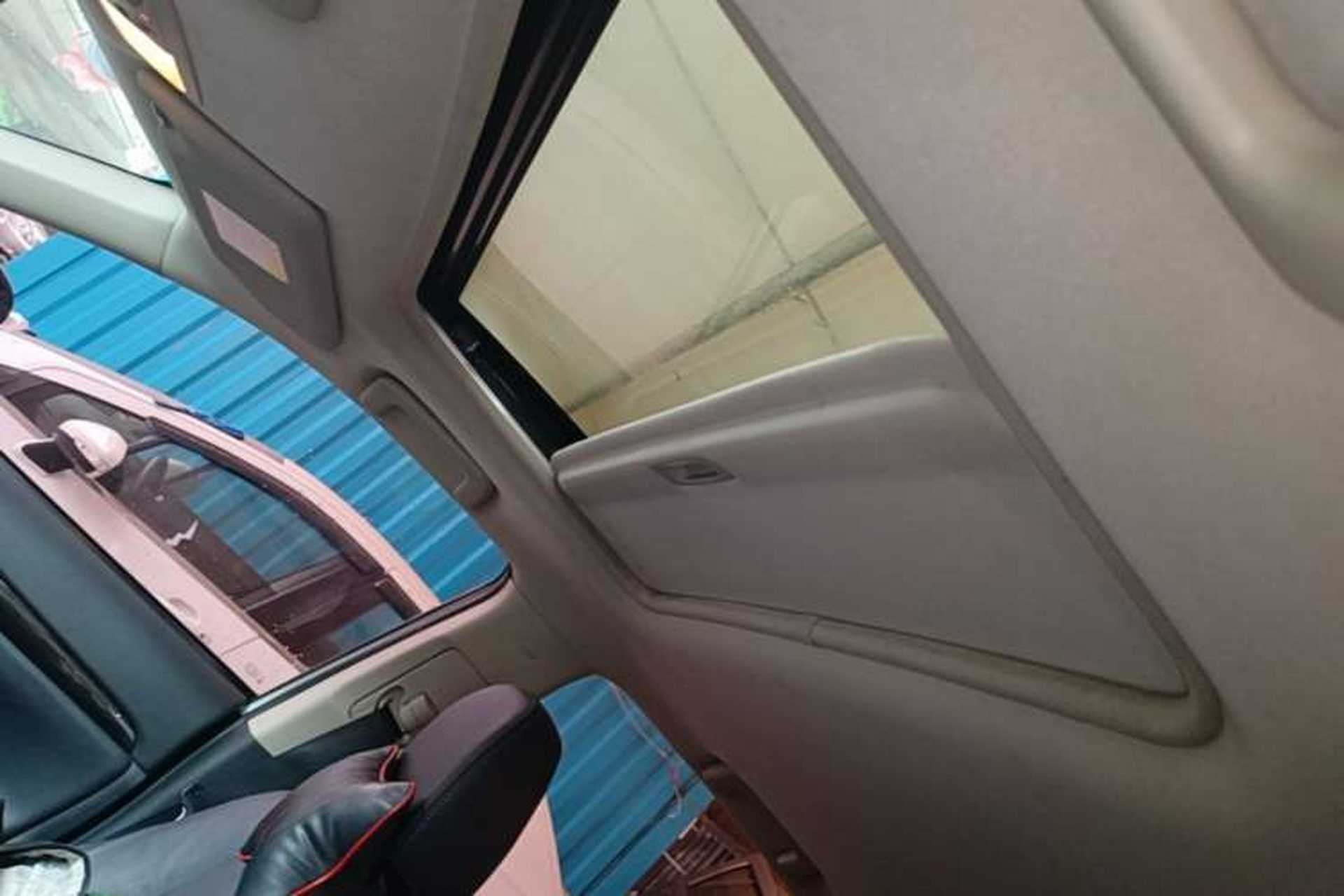 Used Mitsubishi Outlander 2018 2.0L Two-Wheel Drive Glory Edition 5 Seats Headliner