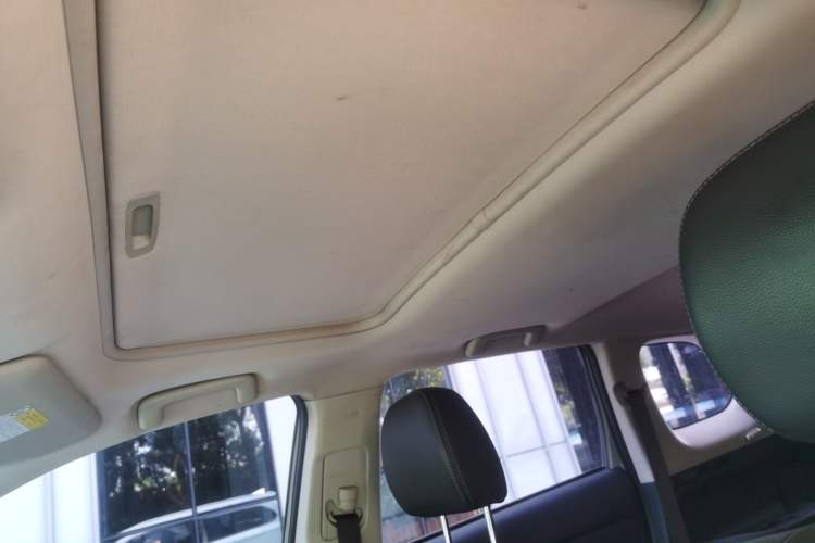 Used Mitsubishi Outlander 2018 2.0L Two-Wheel-Drive Jiale Edition 7-Seater Headliner