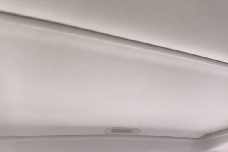 Used Mitsubishi Outlander 2018 2.0L Two-Wheel Drive Glory Edition 5 Seats Headliner