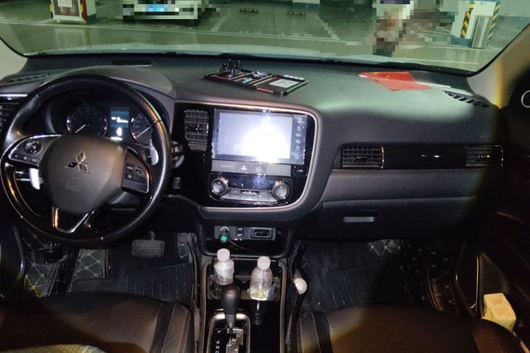 Used Mitsubishi Outlander 2018 2.4L 4x4 Elite Edition 5 Seats Headliner
