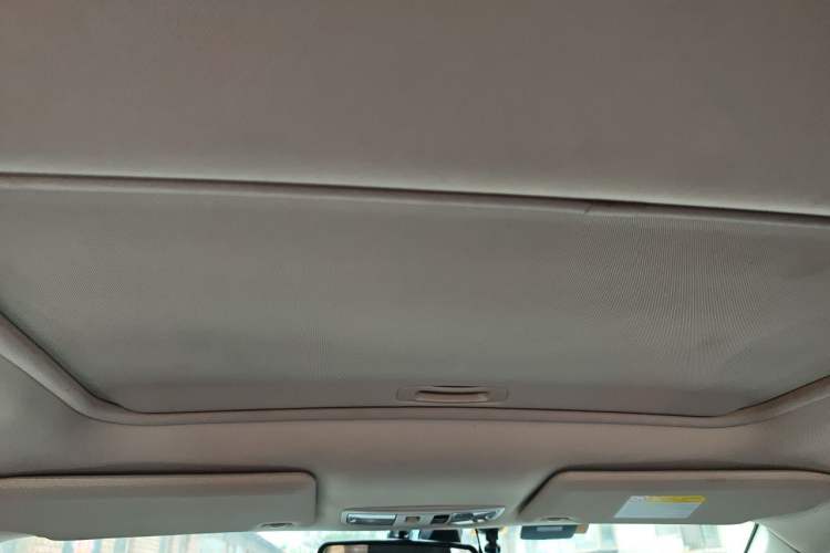 Used Mitsubishi Outlander 2018 2.4L 4x4 Elite Edition 5 Seats Headliner