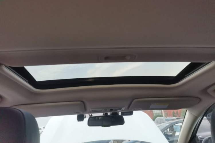 Used Mitsubishi Outlander 2018 2.4L 4x4 Elite Edition 5 Seats Headliner