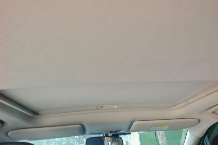 Used Mitsubishi Outlander 2018 2.4L 4x4 Luxury Edition 7-Seater Headliner