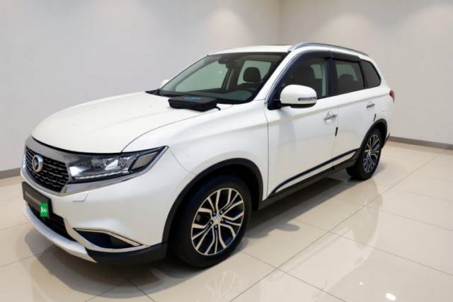 Ojetý Mitsubishi Outlander 2018 2.4L 4x4 Prestige Edition 7 Seats