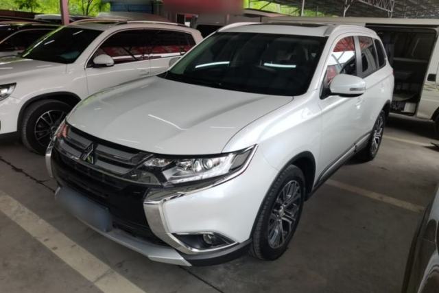 Used Mitsubishi Outlander 2018 2.0L Two-Wheel Drive Glory Edition 5 Seats
