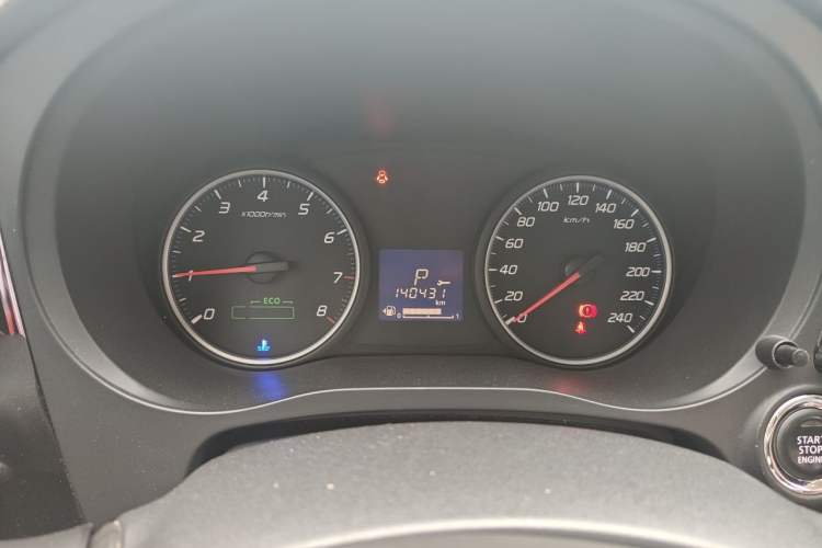 Used Mitsubishi Outlander 2018 2.0L Two-Wheel-Drive Jiale Edition 7-Seater Instrument Cluster