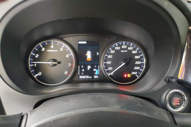 Used Mitsubishi Outlander 2018 2.4L 4x4 Luxury Edition 7-Seater Instrument Cluster