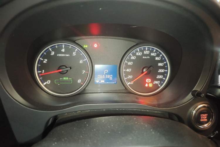 Used Mitsubishi Outlander 2018 2.0L Two-Wheel Drive Glory Edition 5 Seats Instrument Cluster