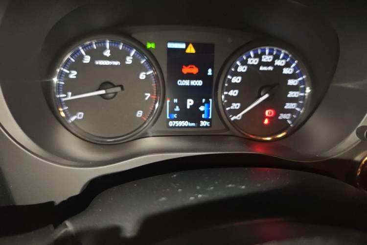 Used Mitsubishi Outlander 2018 2.4L 4x4 Elite Edition 5 Seats Instrument Cluster