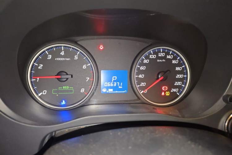 Used Mitsubishi Outlander 2018 2.0L Two-Wheel Drive Glory Edition 5 Seats Instrument Cluster