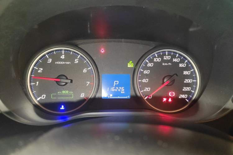 Used Mitsubishi Outlander 2018 2.0L Two-Wheel Drive Glory Edition 5 Seats Instrument Cluster