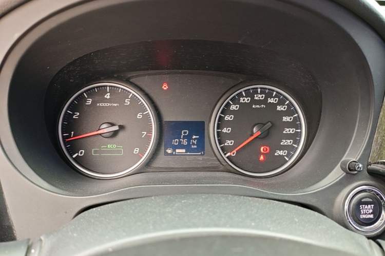 Used Mitsubishi Outlander 2018 2.0L Two-Wheel Drive Glory Edition 5 Seats Instrument Cluster