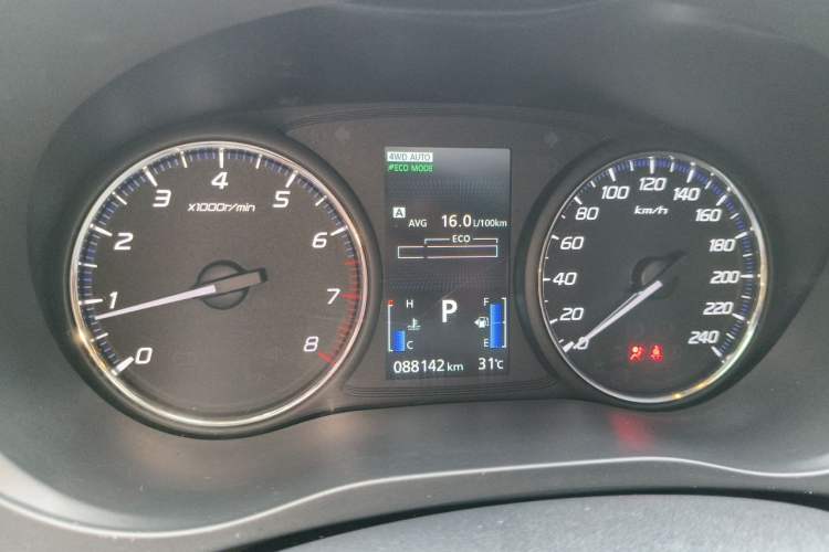 Used Mitsubishi Outlander 2018 2.4L 4x4 Elite Edition 5 Seats Instrument Cluster