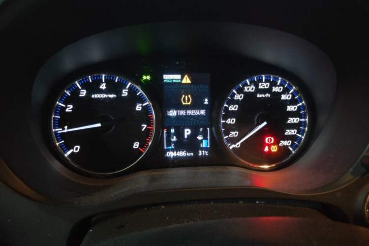 Used Mitsubishi Outlander 2018 2.4L 4x4 Elite Edition 5 Seats Instrument Cluster