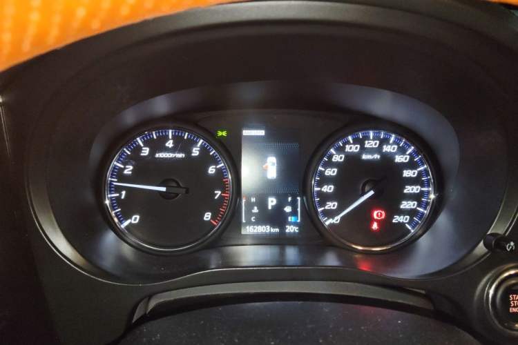 Used Mitsubishi Outlander 2018 2.4L 4x4 Elite Edition 5 Seats Instrument Cluster
