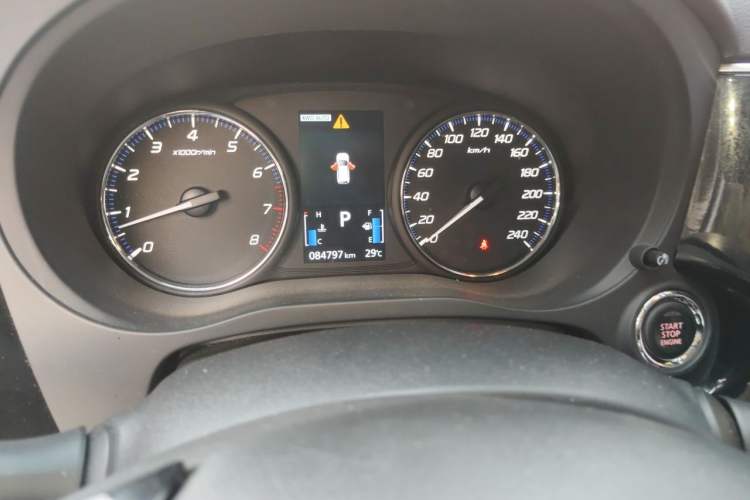 Used Mitsubishi Outlander 2018 2.4L 4x4 Elite Edition 5 Seats Instrument Cluster