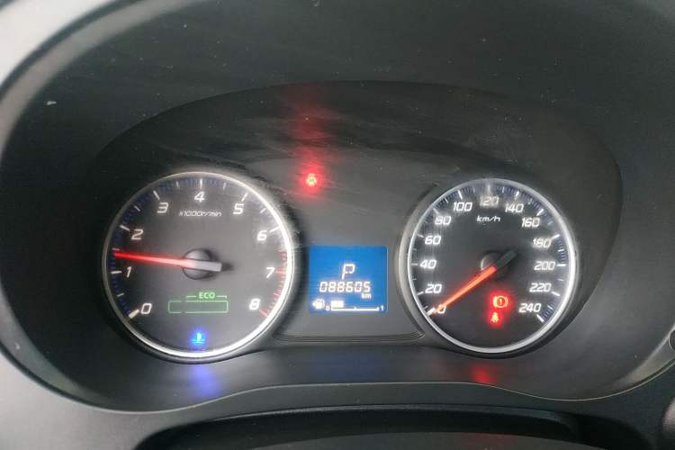 Used Mitsubishi Outlander 2018 2.0L Two-Wheel-Drive Jiale Edition 7-Seater Instrument Cluster
