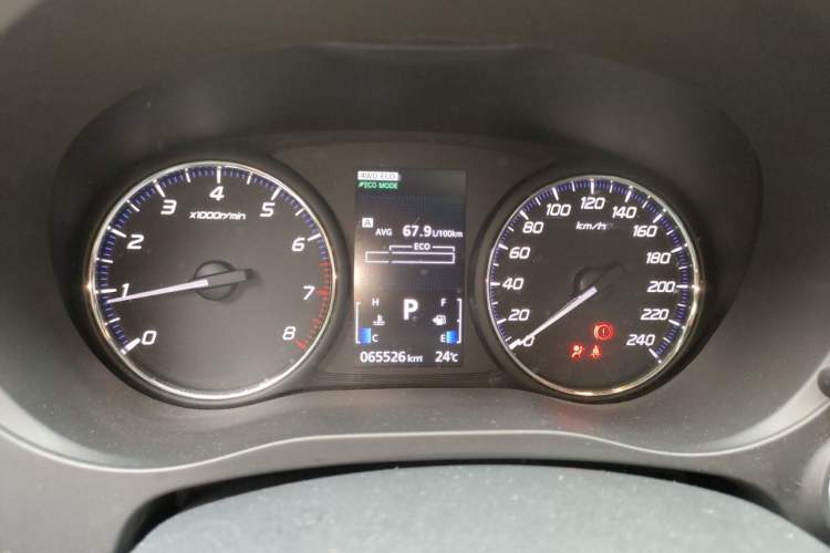 Used Mitsubishi Outlander 2018 2.4L 4x4 Luxury Edition 7-Seater Instrument Cluster