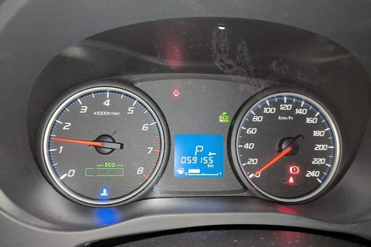 Used Mitsubishi Outlander 2018 2.0L Two-Wheel-Drive Jiale Edition 7-Seater Instrument Cluster