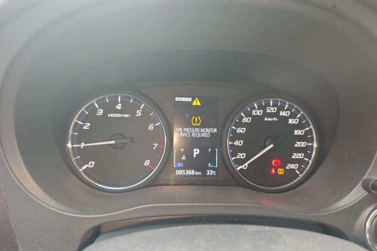 Used Mitsubishi Outlander 2018 2.4L 4x4 Luxury Edition 7-Seater Instrument Cluster