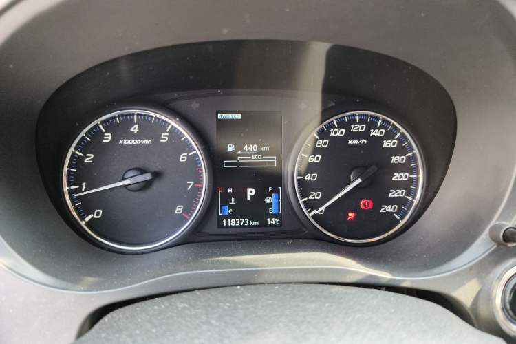Used Mitsubishi Outlander 2018 2.4L 4x4 Elite Edition 5 Seats Instrument Cluster
