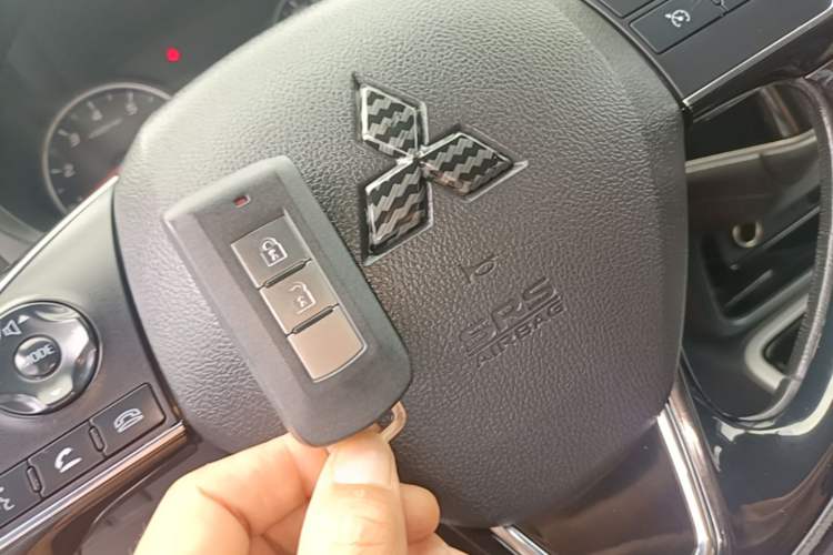 Used Mitsubishi Outlander 2018 2.0L Two-Wheel Drive Glory Edition 5 Seats Interior 1