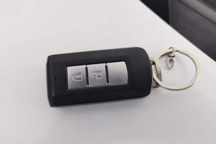 Used Mitsubishi Outlander 2018 2.0L Two-Wheel Drive Glory Edition 5 Seats Interior 1