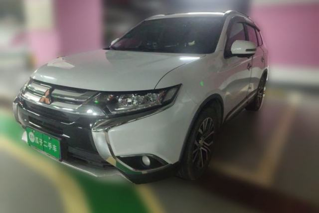 Used Mitsubishi Outlander 2018 2.4L 4x4 Luxury Edition 7-Seater
