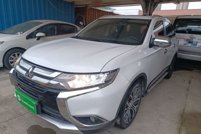 Used Mitsubishi Outlander 2018 2.0L Two-Wheel Drive Glory Edition 5 Seats