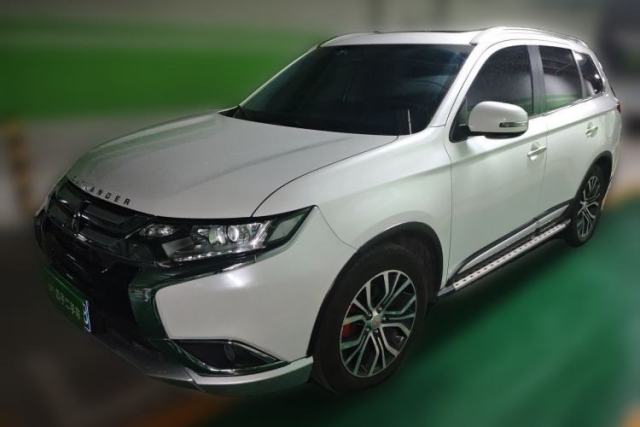 Used Mitsubishi Outlander 2018 2.0L Two-Wheel Drive Glory Edition 5 Seats