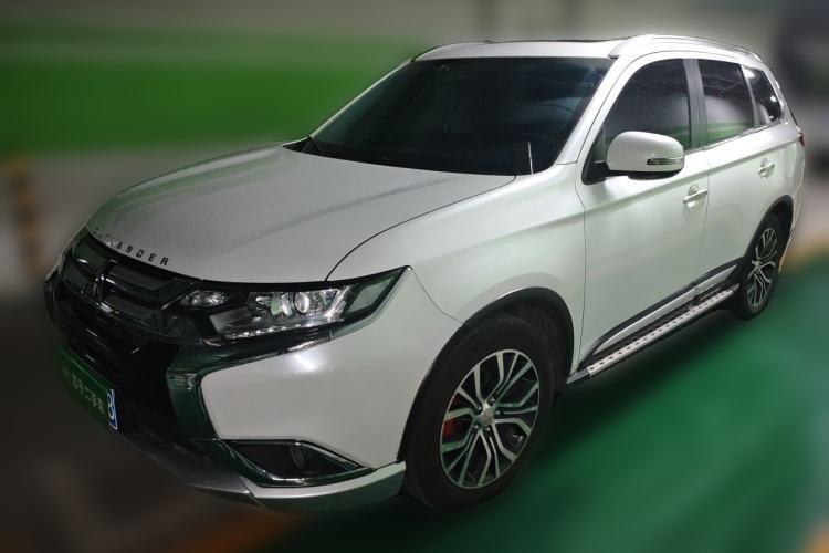 Used Mitsubishi Outlander 2018 2.0L Two-Wheel Drive Glory Edition 5 Seats Guazi used car, China used car export, Used car for sale, Used  cars, Cheapest cars for sale