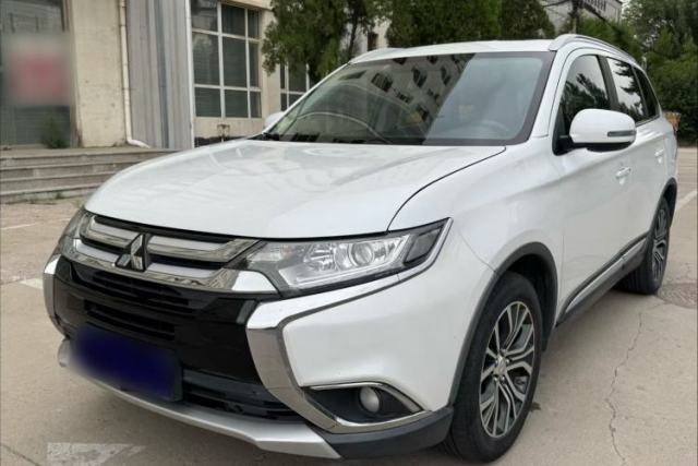 Used Mitsubishi Outlander 2018 2.0L Two-Wheel Drive Glory Edition 5 Seats