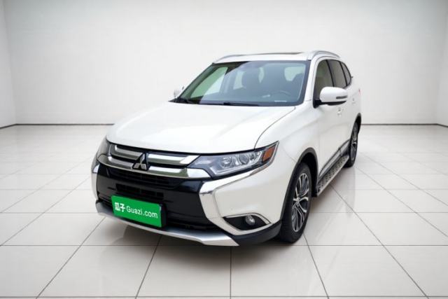 Used Mitsubishi Outlander 2018 2.0L Two-Wheel Drive Glory Edition 5 Seats