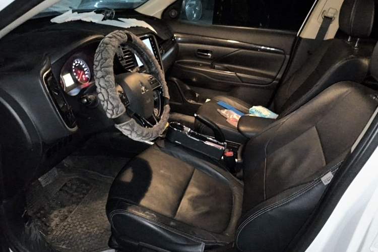 Used Mitsubishi Outlander 2018 2.0L Two-Wheel Drive Glory Edition 5 Seats Left Front Seat