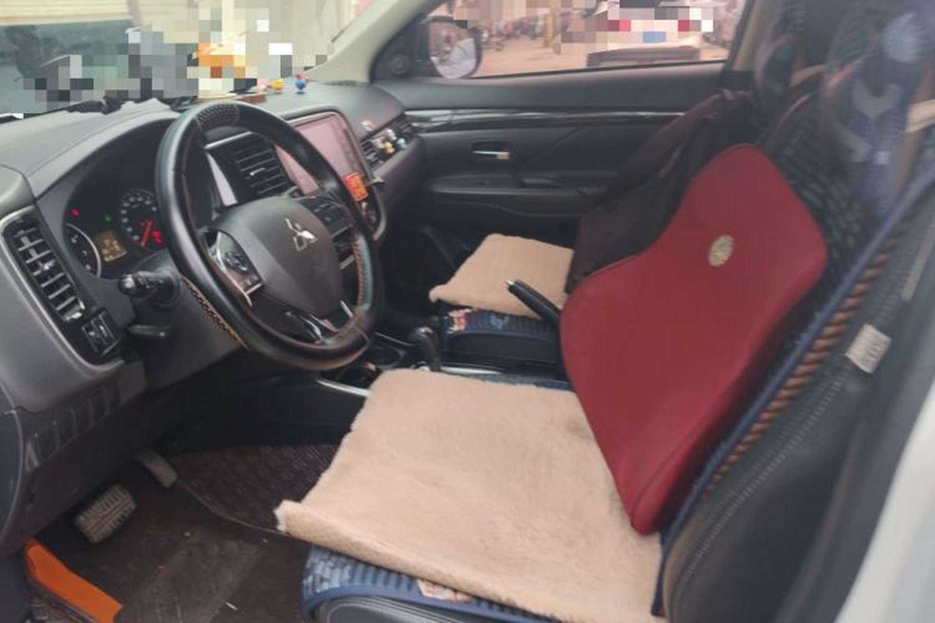 Used Mitsubishi Outlander 2018 2.0L Two-Wheel Drive Glory Edition 5 Seats Left Front Seat