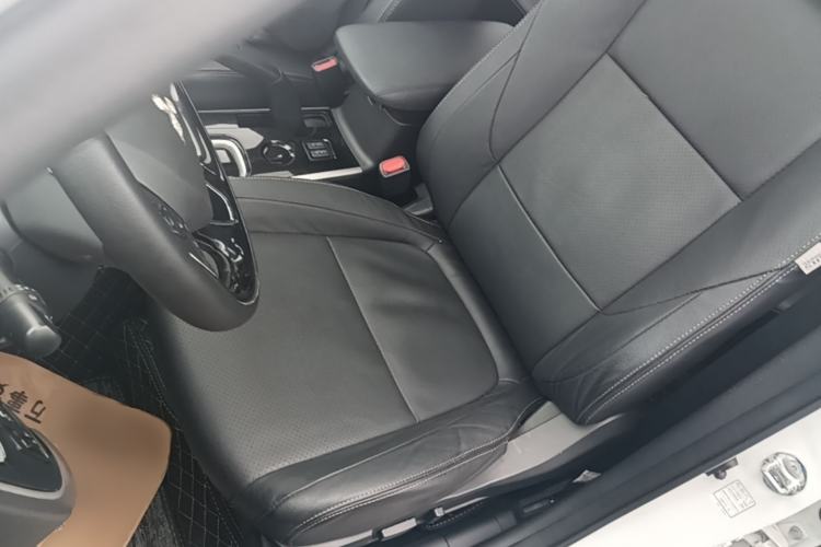 Used Mitsubishi Outlander 2018 2.0L Two-Wheel-Drive Jiale Edition 7-Seater Left Front Seat