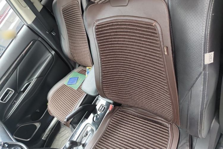 Used Mitsubishi Outlander 2018 2.0L Two-Wheel Drive Glory Edition 5 Seats Left Front Seat
