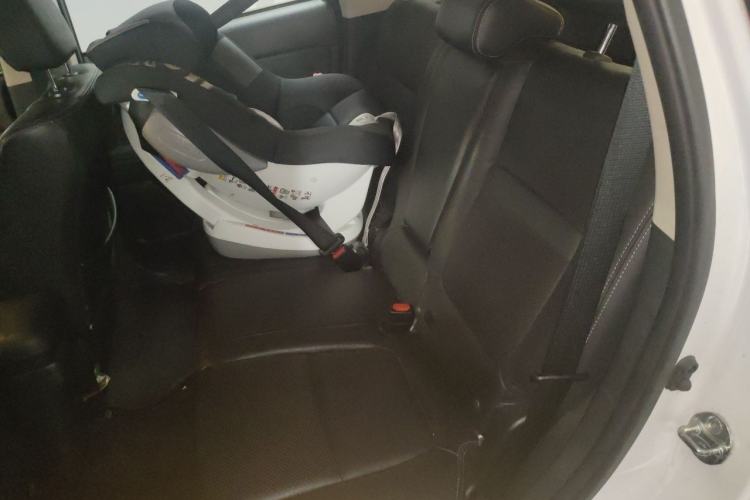 Used Mitsubishi Outlander 2018 2.0L Two-Wheel Drive Glory Edition 5 Seats Left Rear Seat