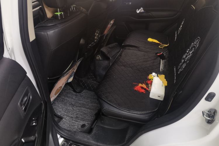 Used Mitsubishi Outlander 2018 2.0L Two-Wheel Drive Glory Edition 5 Seats Left Rear Seat