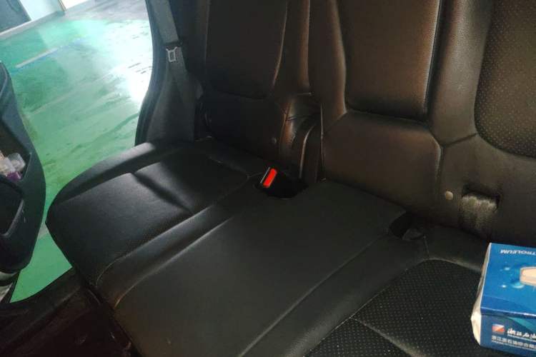 Used Mitsubishi Outlander 2018 2.4L 4x4 Elite Edition 5 Seats Left Rear Seat