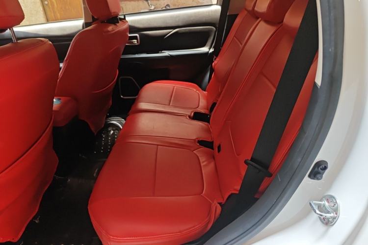 Used Mitsubishi Outlander 2018 2.0L Two-Wheel Drive Glory Edition 5 Seats Left Rear Seat
