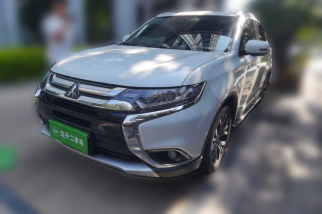 Used Mitsubishi Outlander 2018 2.0L Two-Wheel-Drive Jiale Edition 7-Seater