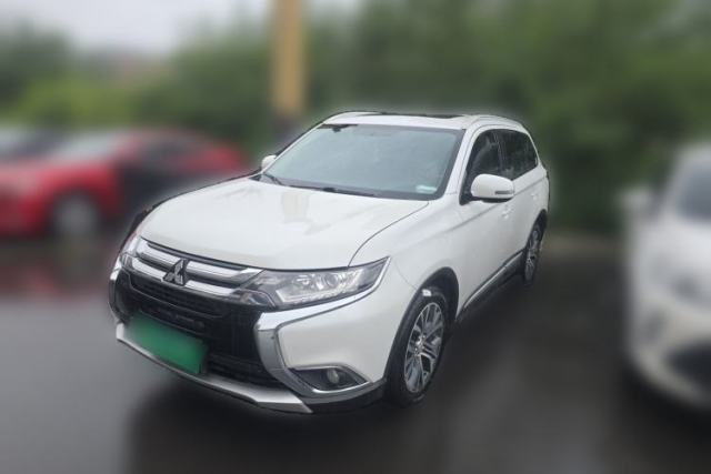 Used Mitsubishi Outlander 2018 2.0L Two-Wheel Drive Glory Edition 5 Seats