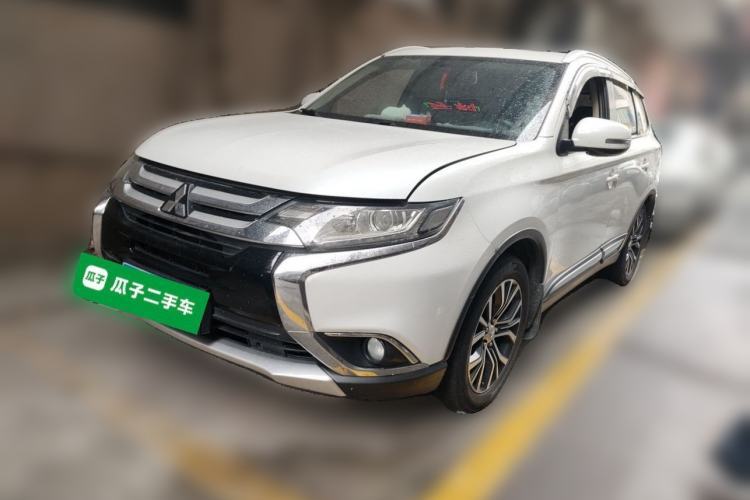 Used Mitsubishi Outlander 2018 2.0L Two-Wheel Drive Glory Edition 5 Seats Guazi used car, China used car export, Used car for sale, Used  cars, Cheapest cars for sale