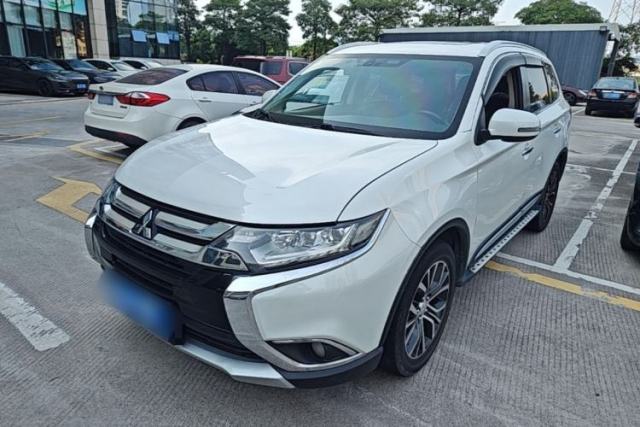 Used Mitsubishi Outlander 2018 2.4L 4x4 Elite Edition 5 Seats