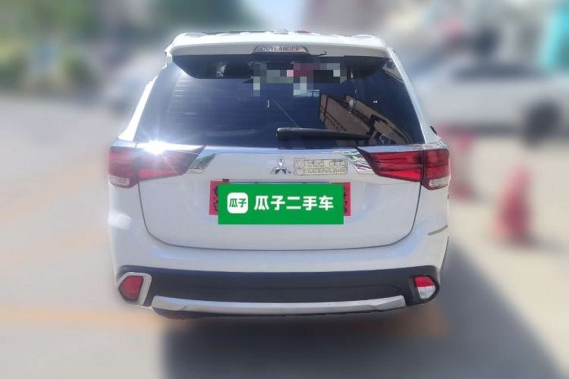Used Mitsubishi Outlander 2018 2.0L Two-Wheel-Drive Jiale Edition 7-Seater Rear